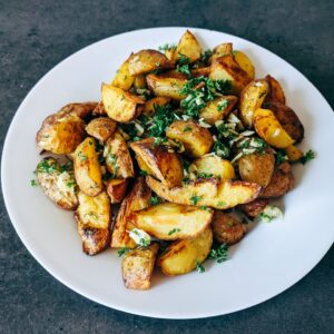 potatoes, wedges, garlic-6700762.jpg